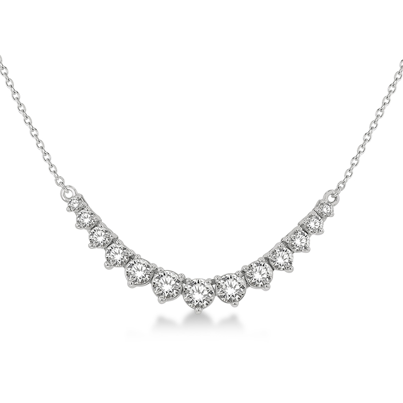 1 Ctw Graduated Diamond Curved Necklace in 14K White Gold