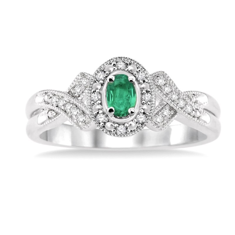 Silver Emerald & Diamond Ring Silver Emerald & Diamond Ring
