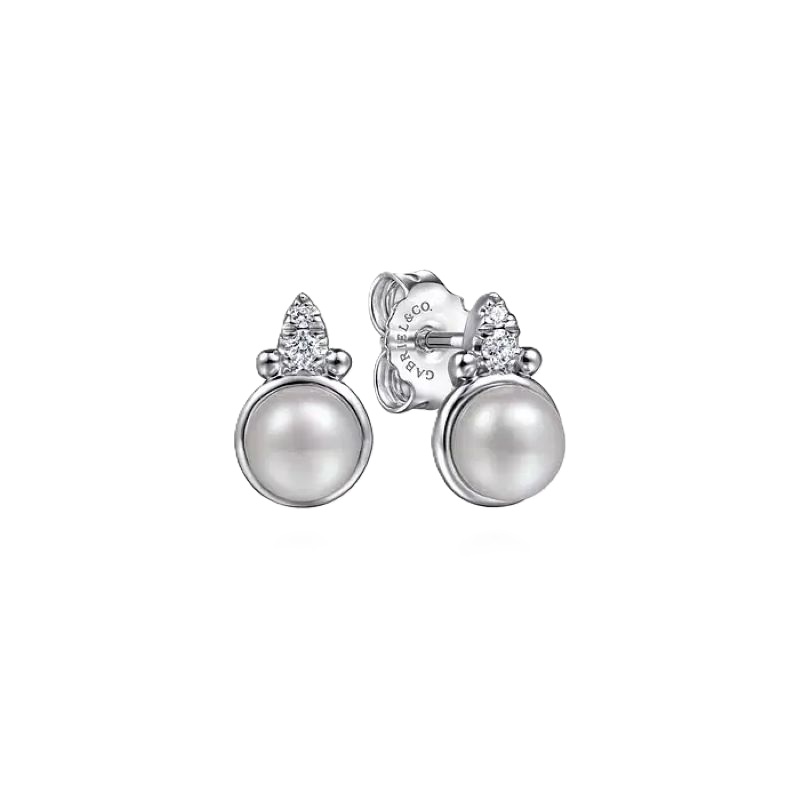 Sterling Silver Diamond Bujukan Pearl Stud Earrings Sterling Silver Diamond Bujukan Pearl Stud Earrings