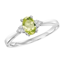 Peridot and Diamond Ring thumbnail 1