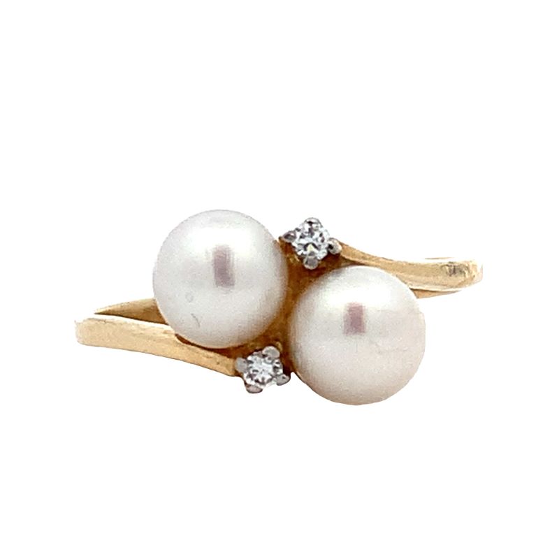 Estate Pearl & Diamond Ring Estate Pearl & Diamond Ring