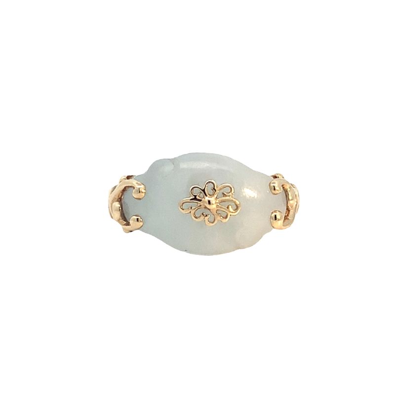 Estate Carved Celedon Jade Ring Estate Carved Celedon Jade Ring