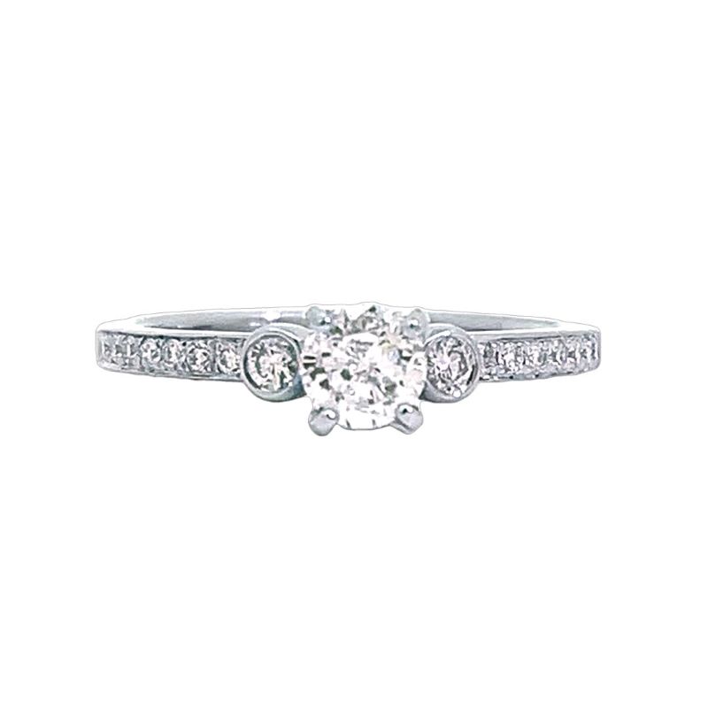 Diamond Center Engagement Ring Diamond Center Engagement Ring