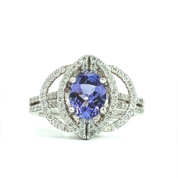 Tanzanite & Diamond Ring