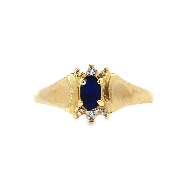Estate Sapphire & Diamond Ring Estate Sapphire & Diamond Ring